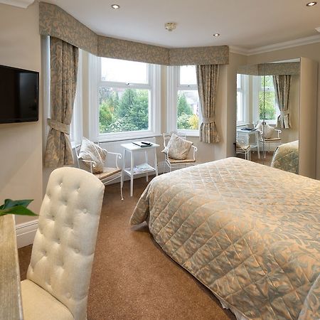 Cheshire Hospitality Ltd T\/A Lennox Lea Studios & Apartments 세일 외부 사진