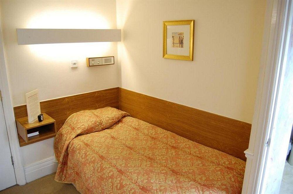 Cheshire Hospitality Ltd T\/A Lennox Lea Studios & Apartments 세일 외부 사진