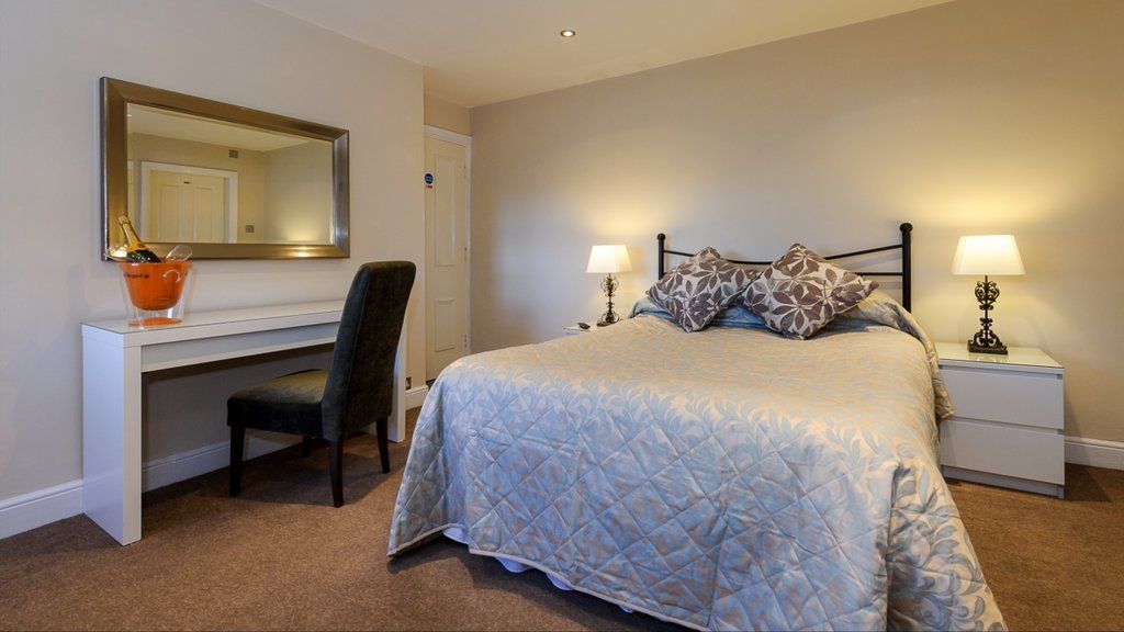 Cheshire Hospitality Ltd T\/A Lennox Lea Studios & Apartments 세일 외부 사진